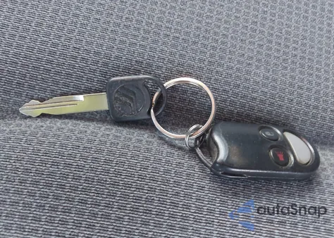 2002 Mercury Villager из США, поврежденный, VIN 4M2ZV11T82DJ14132